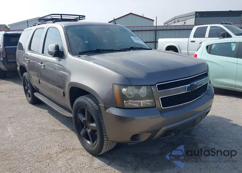 2011 Chevrolet Tahoe Ls z USA, uszkodzony, nr VIN 1GNSCAE09BR145171